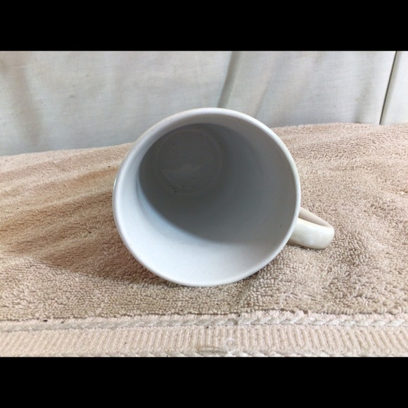 Nice MTY International Ceramic Red and White LOVE Coffee Mug 5” Tall pre-owned - Picture 7 of 7